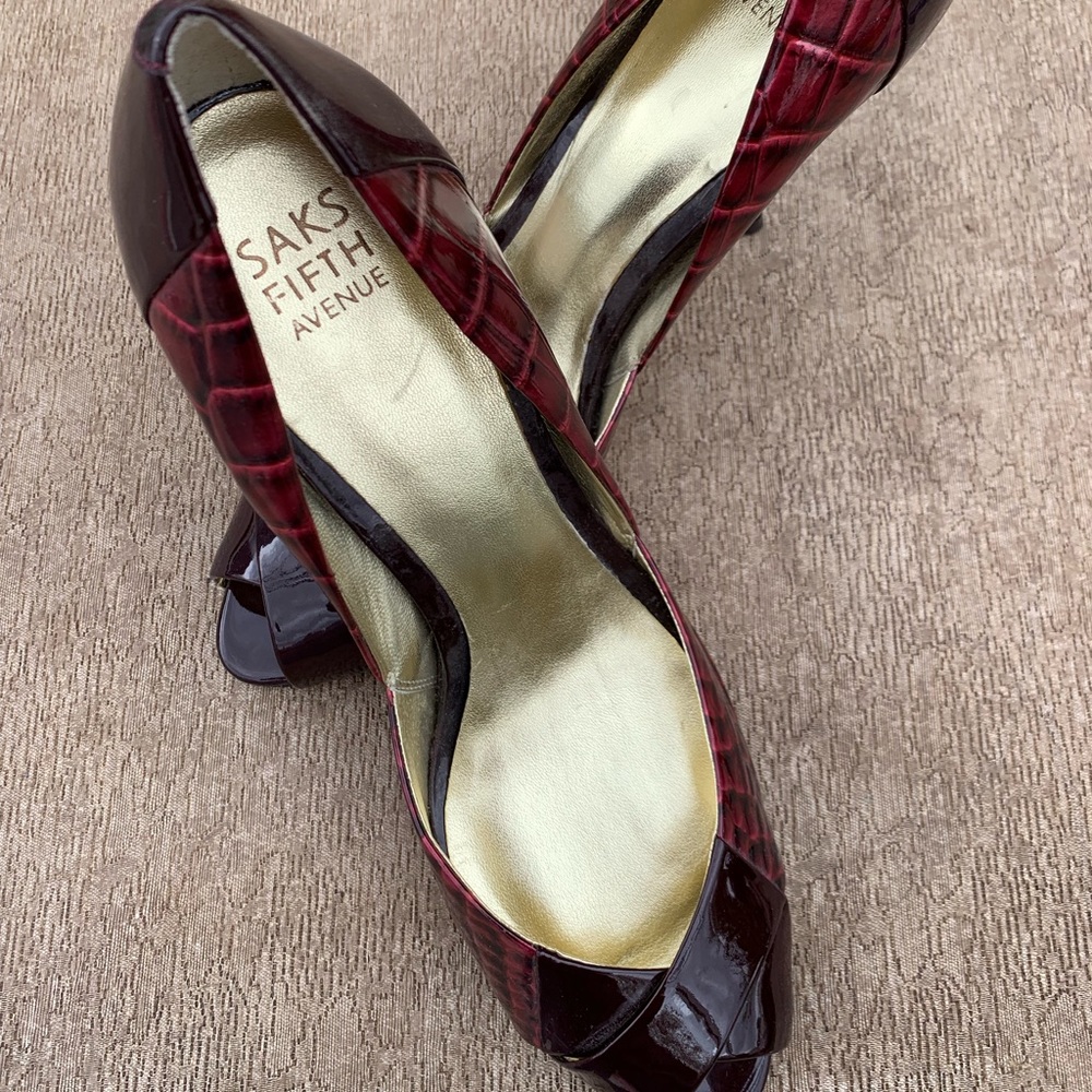 Heels - Picture 2 of 2